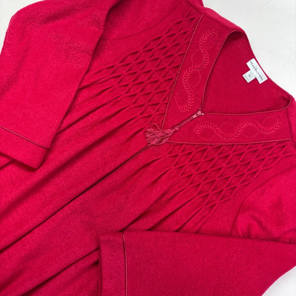 Miss Elaine Women's Red Fleece Zip Front Robe Embroidered Smocked Detail Size M‎